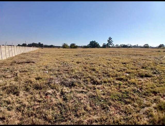16,097M² VACANT LAND FOR SALE IN KOOKRUS